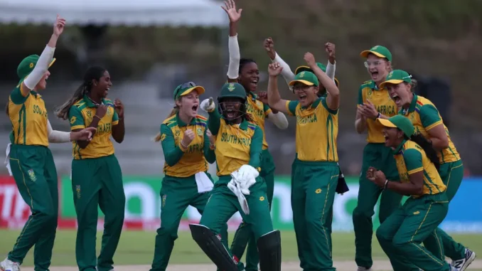 south-africa-u19-women-celebrates-250122g1200