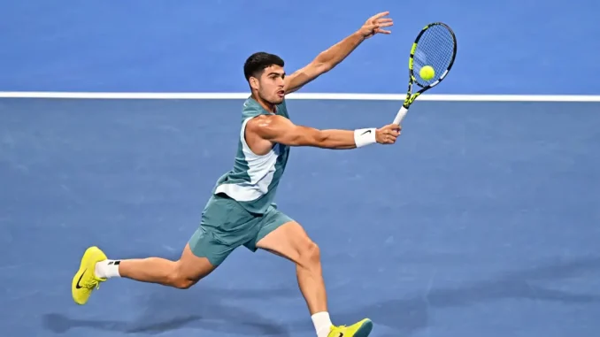 carlos-alcaraz-backhand-250220g1200