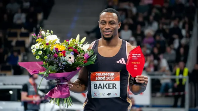 ronnie-baker-posing-25-02-g-1200